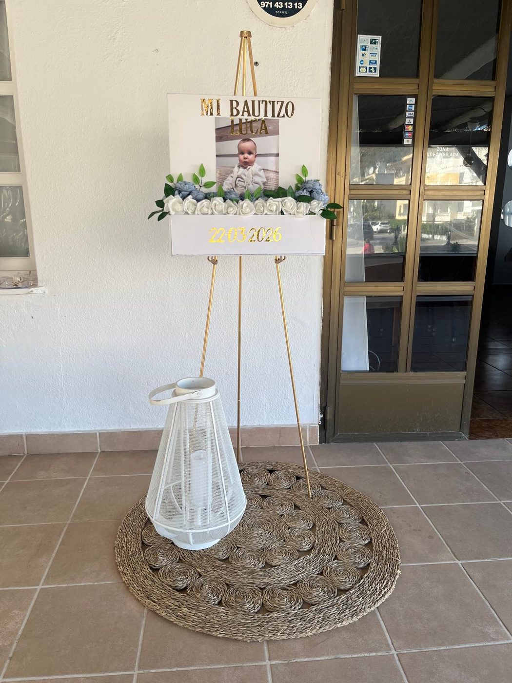 Detalle cartel bienvenida